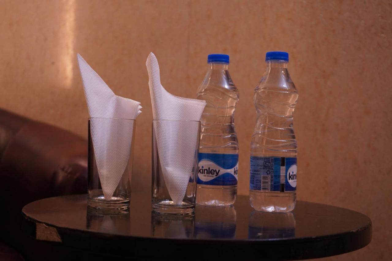 Hotel O Delhi, Near Karol Bagh Main Market And Metro Station New Delhi Ngoại thất bức ảnh